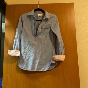 Vineyard vines button down shirt